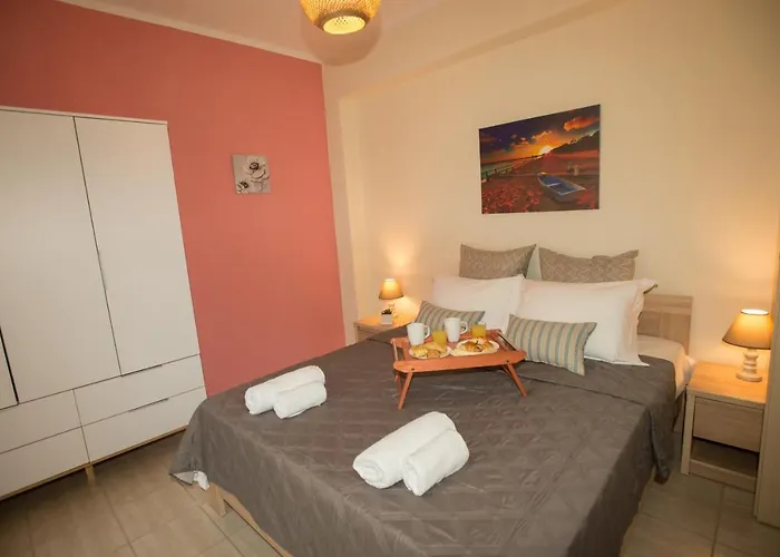 Potamos Luxury Apartment *